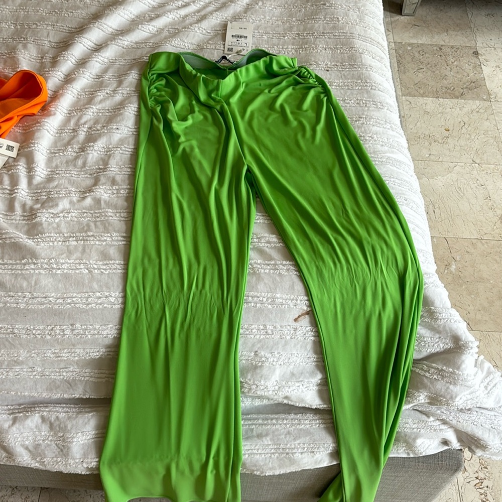 Green pants from zara
